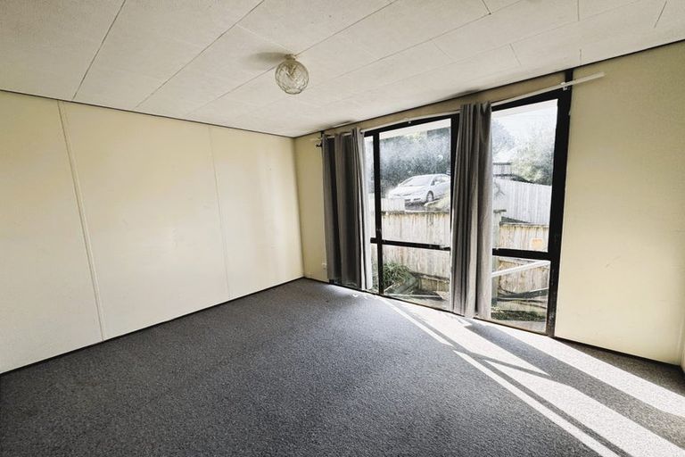 Photo of property in 49a Rua Road, Glen Eden, Auckland, 0602