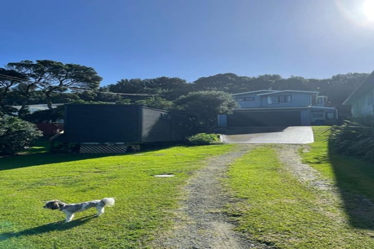 Photo of property in 51 Sea View Road, Baylys Beach, Dargaville, 0377