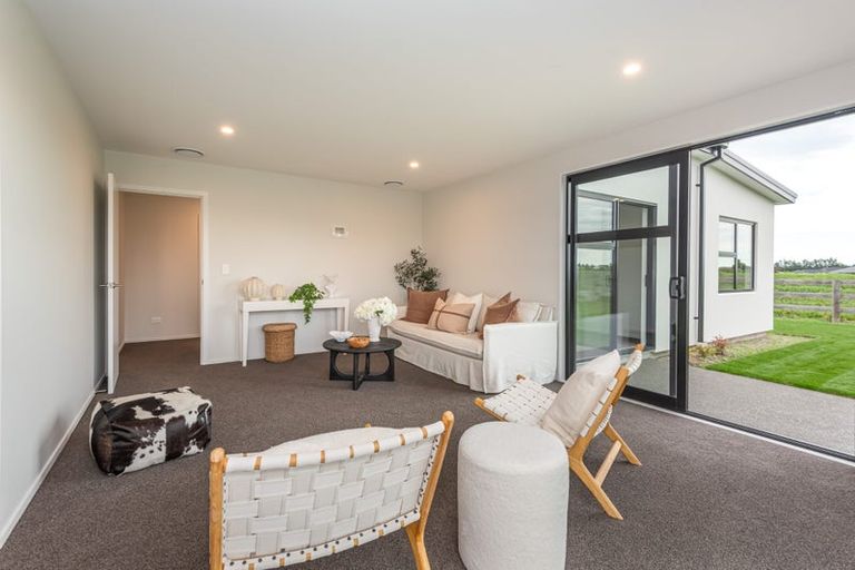 Photo of property in 18 Plover Avenue, Amberley, 7410