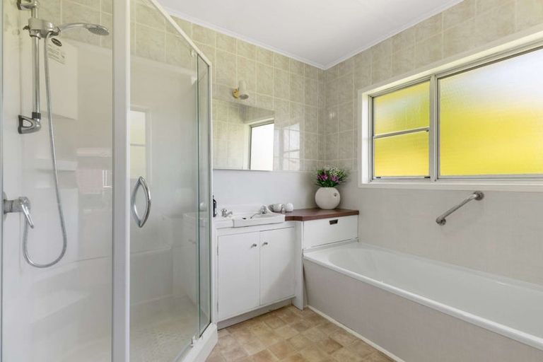 Photo of property in 5 Meachen Terrace, Waiuku, 2123