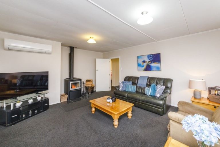 Photo of property in 72 Pukepapa Road, Marton, 4710