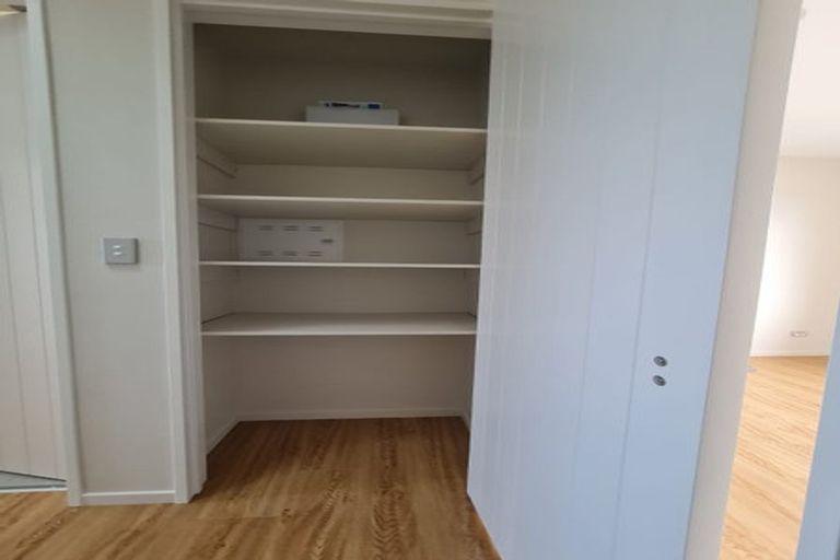 Photo of property in 4/532 Glenfield Road, Glenfield, Auckland, 0629