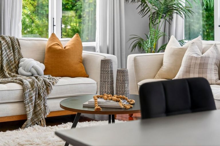 Photo of property in 17 Lysander Crescent, Beach Haven, Auckland, 0626