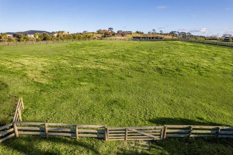 Photo of property in 20 Diamond Lane, Riverhead, Albany, 0793