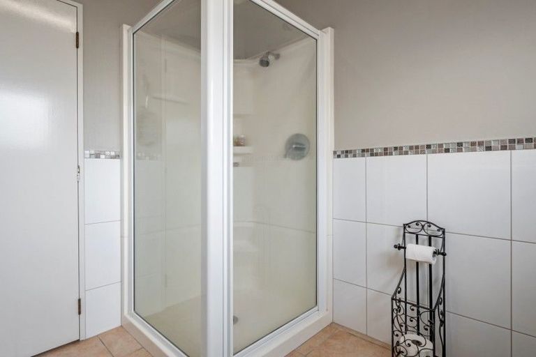 Photo of property in 8a Ascot Place, Mount Maunganui, 3116