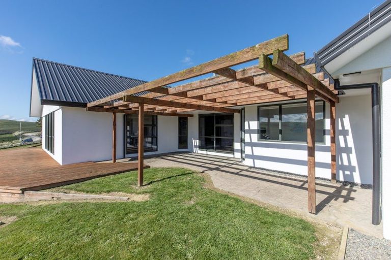 Photo of property in 14 Centre Road, Matamau, Dannevirke, 4977