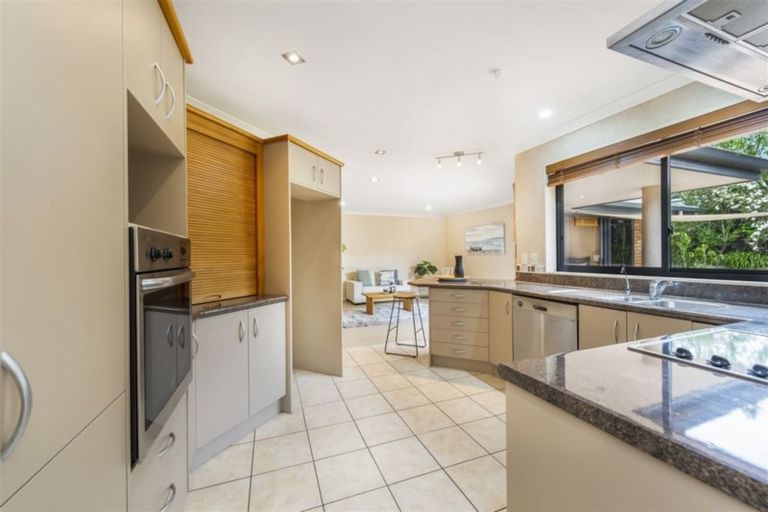 Photo of property in 5 Parkwood Place, Huntington, Hamilton, 3210