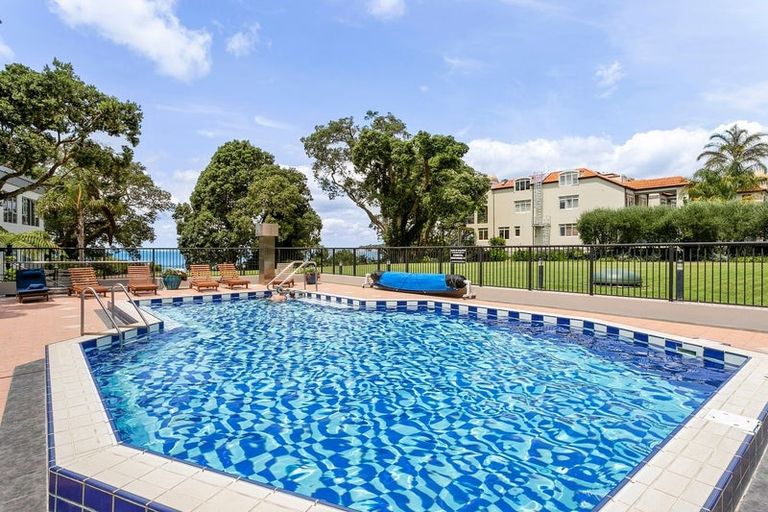 Photo of property in 1i/175 Hurstmere Road, Takapuna, Auckland, 0622