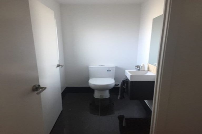 Photo of property in 1u5 June Place, Hamilton East, Hamilton, 3216