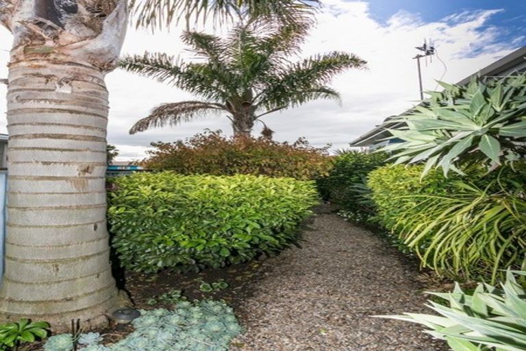 Photo of property in 87 Meeanee Road, Taradale, Napier, 4112