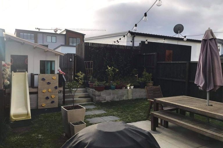 Photo of property in 16 Joshua Carder Drive, Hobsonville, Auckland, 0616