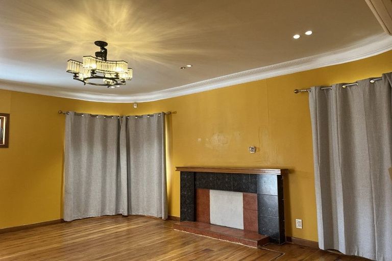 Photo of property in 552 Swanson Road, Ranui, Auckland, 0612