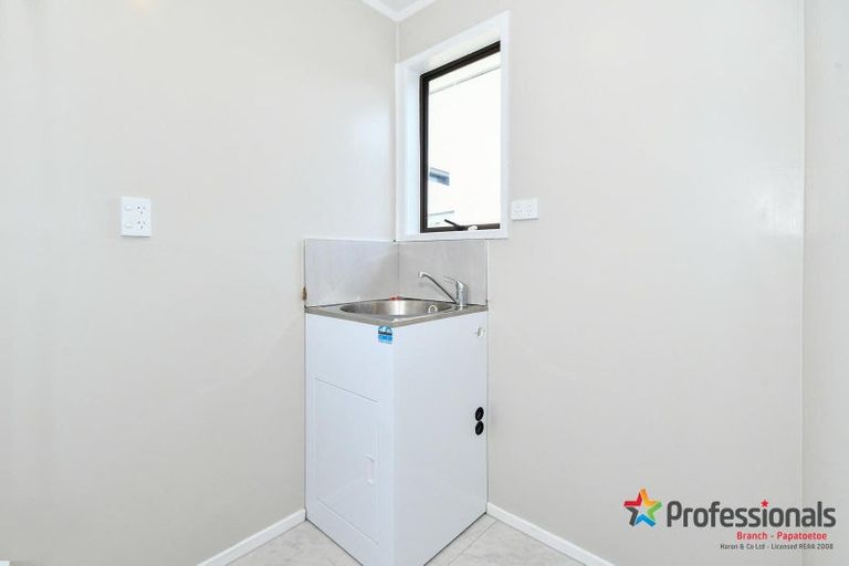 Photo of property in 22 Caringbah Drive, Papatoetoe, Auckland, 2025