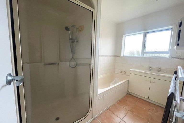 Photo of property in 7 Binda Place, Botany Downs, Auckland, 2010
