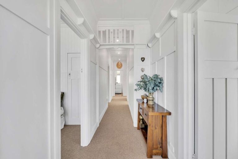 Photo of property in 16 Greta Street, South Hill, Oamaru, 9400