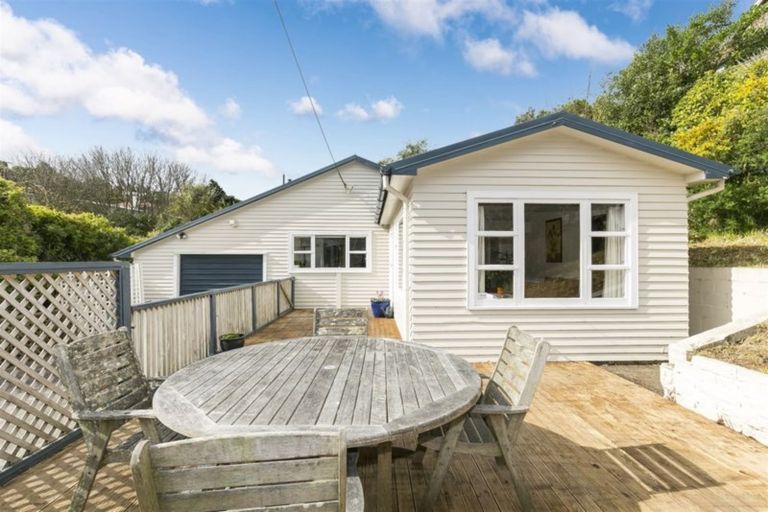 Photo of property in 1 Rangoon Street, Khandallah, Wellington, 6035