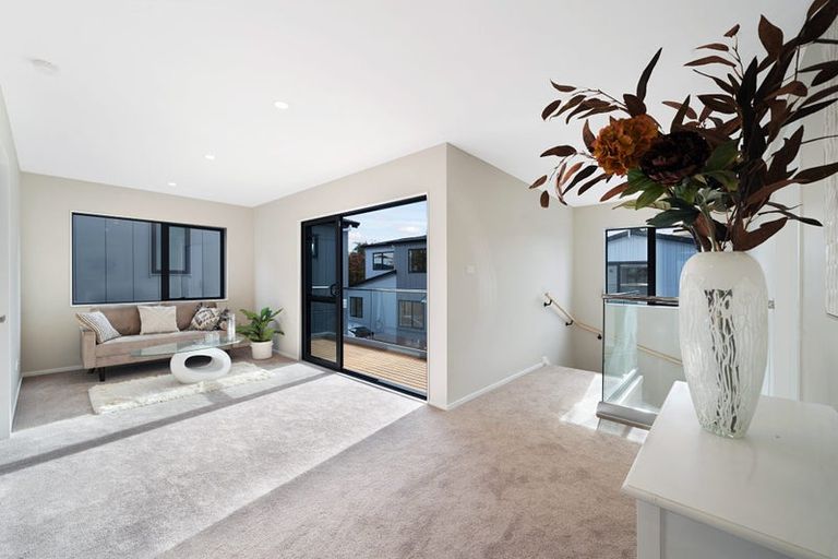 Photo of property in 86a Kervil Avenue, Te Atatu Peninsula, Auckland, 0610