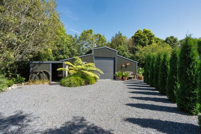 Photo of property in 184 Gladstone Road, Levin, 5571