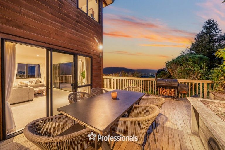 Photo of property in 6 Avonlea Grove, Belmont, Lower Hutt, 5010