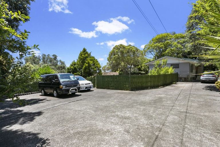 Photo of property in 11 Stanley Road, Glenfield, Auckland, 0629
