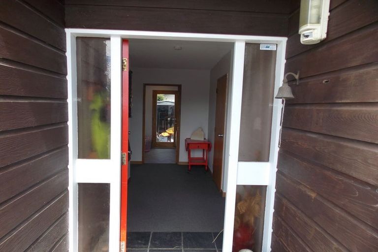 Photo of property in 32 Pioneer Highway, Awapuni, Palmerston North, 4412