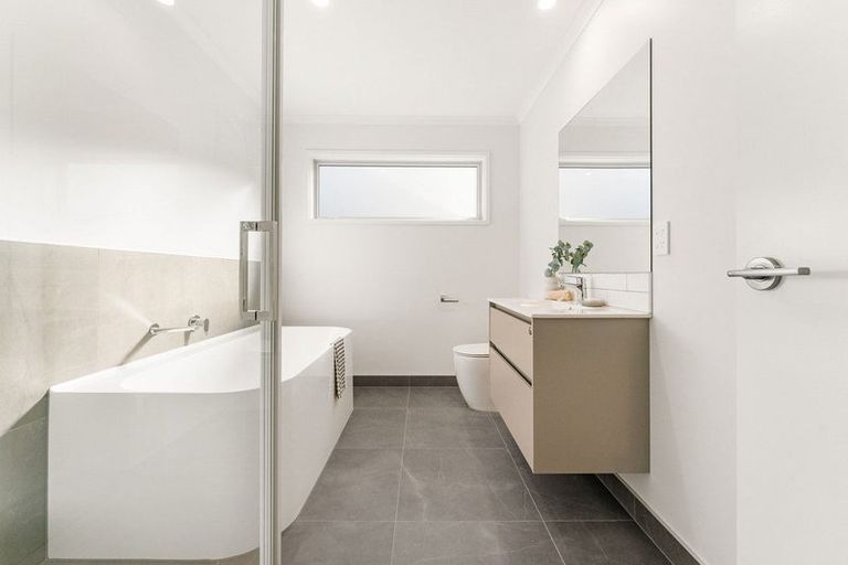 Photo of property in 17b Cowell Crescent, Pyes Pa, Tauranga, 3112