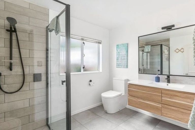 Photo of property in 21a Monyash Road, Manly, Whangaparaoa, 0930