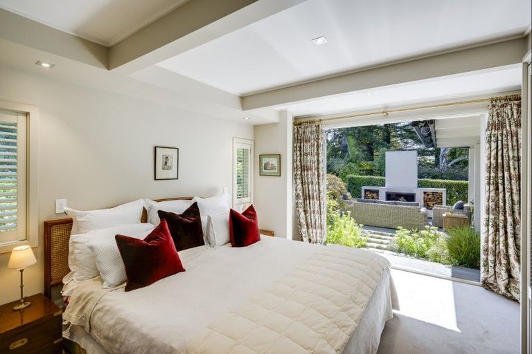 Photo of property in 119 Te Mata Peak Road, Havelock North, 4130