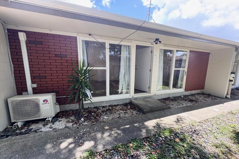 Photo of property in 4/17 Glengarry Road, Glen Eden, Auckland, 0602