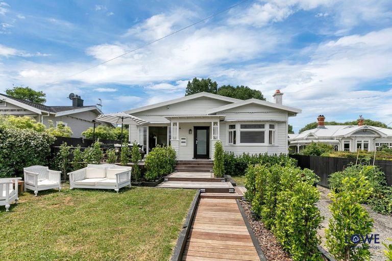 Photo of property in 12 Birkley Road, Bayswater, Auckland, 0622