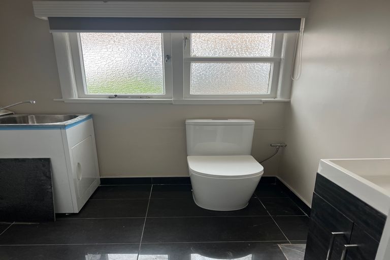 Photo of property in 8 Hamilton Road, Papatoetoe, Auckland, 2025