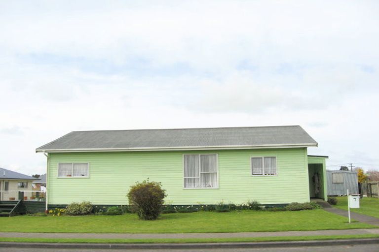 Photo of property in 7 Rimu Street, Inglewood, 4330