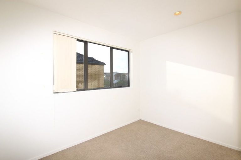 Photo of property in Albany Gardens, 23 Masons Road, Oteha, Auckland, 0632