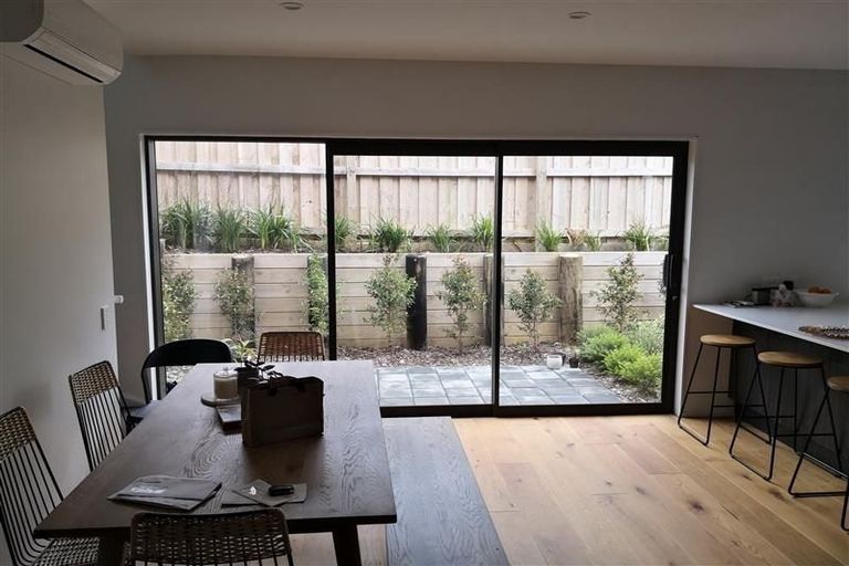 Photo of property in 21c Chippendale Crescent, Birkdale, Auckland, 0626