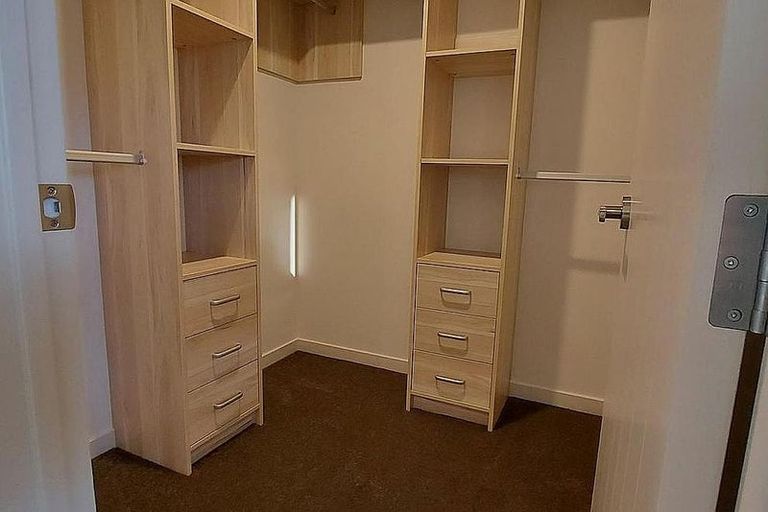 Photo of property in 29d Mackenzie Street, Te Atatu South, Auckland, 0610