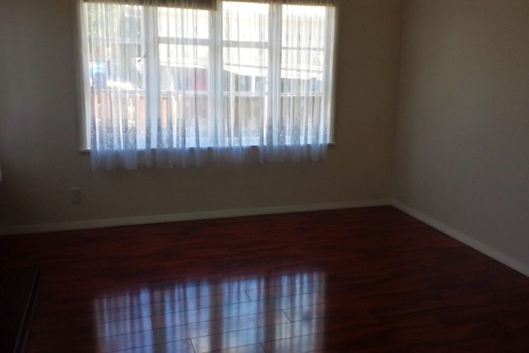 Photo of property in 1/15 Ballance Avenue, Papatoetoe, Auckland, 2104
