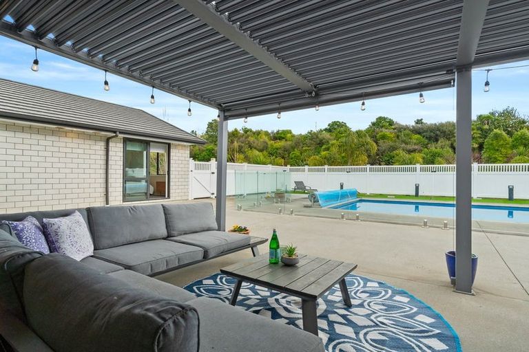 Photo of property in 2d Country Club Lane, Waiuku, 2123