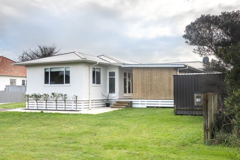 Photo of property in 16 Kowhai Place, Waipukurau, 4200