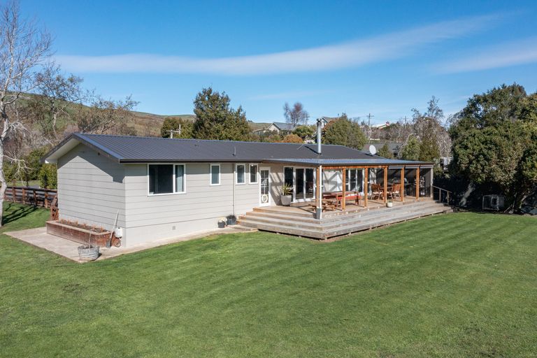 Photo of property in 5 Snowdon Street, Allanton, Mosgiel, 9092