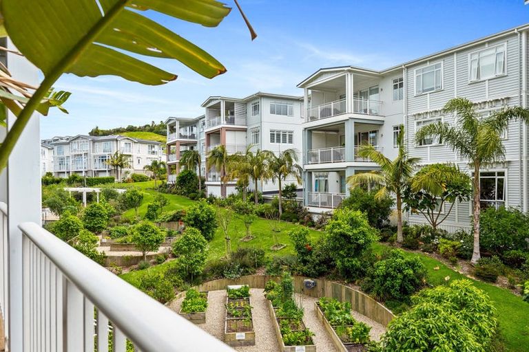 Photo of property in 231 Hibiscus Drive, Orewa, 0931