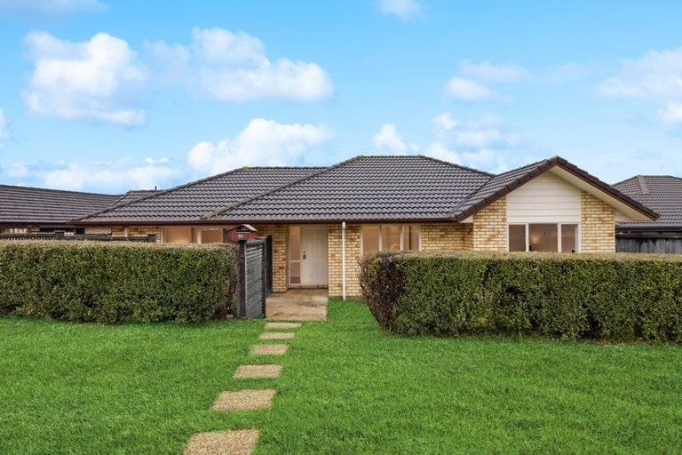 Photo of property in 58 Lough Bourne Drive, Pukekohe, 2120