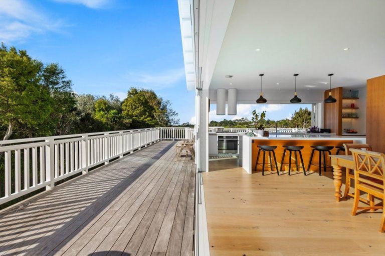 Photo of property in 252 Okura River Road, Long Bay, Albany, 0792