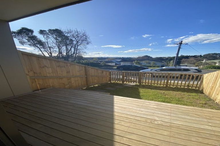 Photo of property in 2/39 Renata Crescent, Te Atatu Peninsula, Auckland, 0610