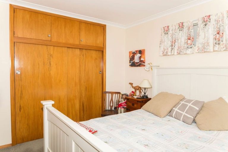 Photo of property in 30 Guy Street, Dannevirke, 4930