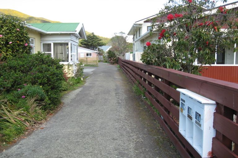 Photo of property in 18a Saint Ronans Avenue, Waterloo, Lower Hutt, 5011