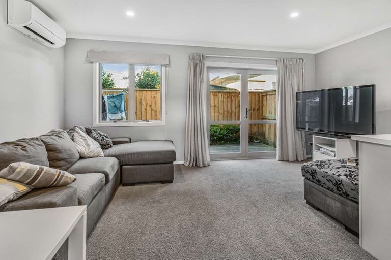 Photo of property in 144u3 Old Farm Road, Hamilton East, Hamilton, 3216