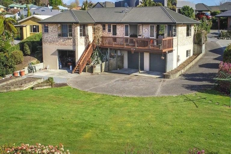 Photo of property in 10 Coutts Place, Mapua, 7005