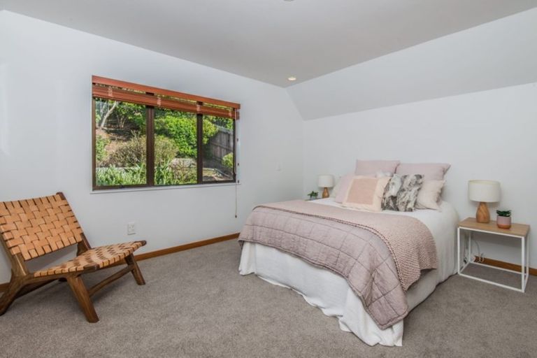 Photo of property in 13 Ramphal Terrace, Khandallah, Wellington, 6035