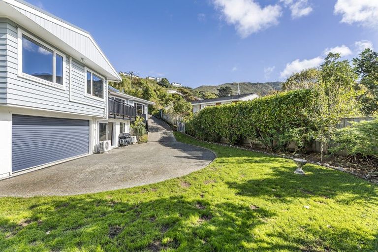 Photo of property in 50 Spencer Street, Crofton Downs, Wellington, 6035