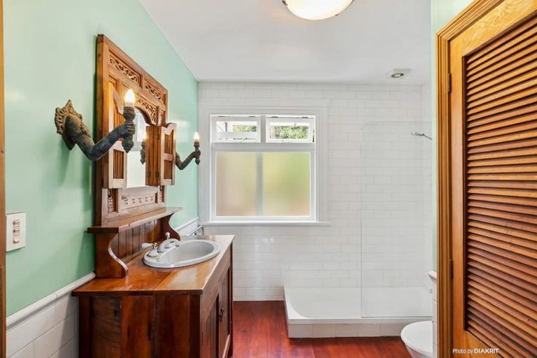 Photo of property in 62f1 Roseneath Terrace, Roseneath, Wellington, 6011